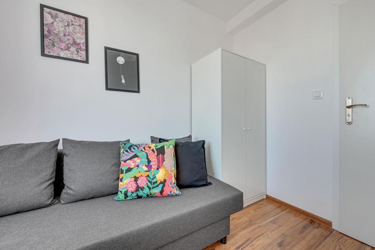 Pokoje Zaspa - Pilotow 5b Homestay Gdansk