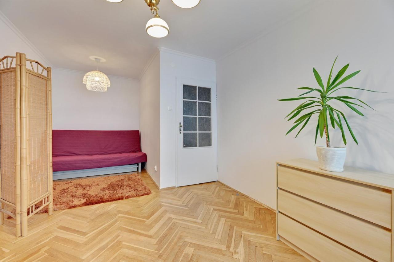 Pokoje Przymorze - Obroncow Wybrzeza 8a Homestay Gdansk