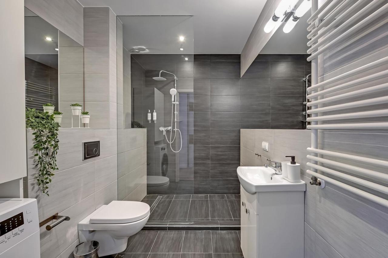 Apartment Downtown Sadova Center & Parking Gdansk