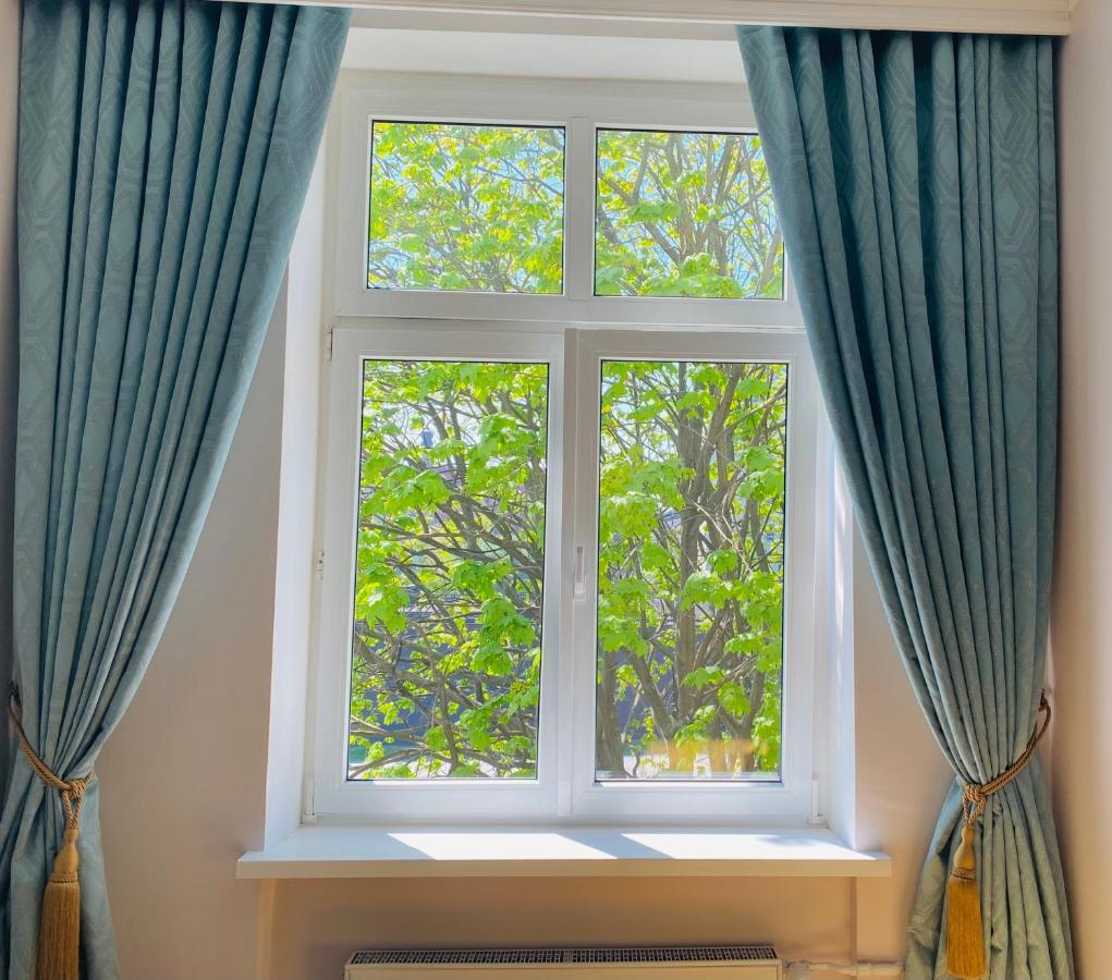 Apartament Kondor Shekspir Lägenhet