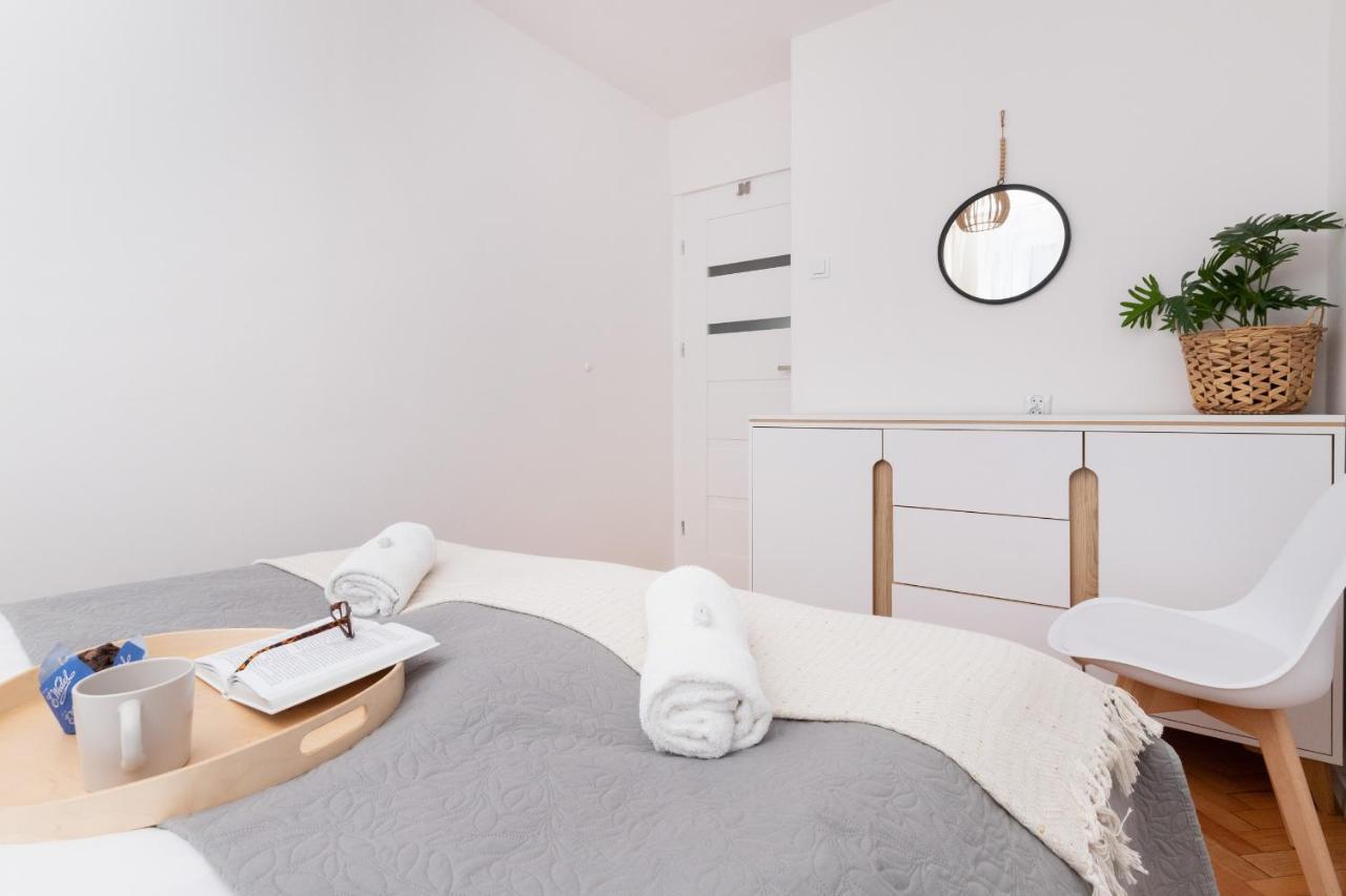 Cosy For 5 Guests Wrzeszcz By Renters Apartment *