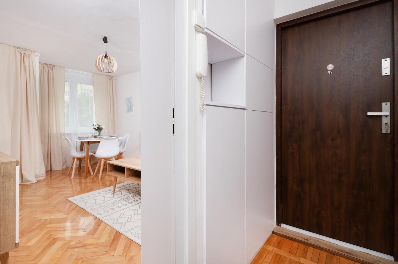 Cosy For 5 Guests Wrzeszcz By Renters Apartment *