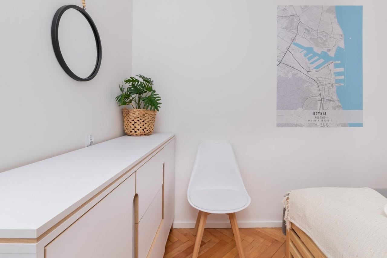 Apartment Cosy For 5 Guests Wrzeszcz By Renters