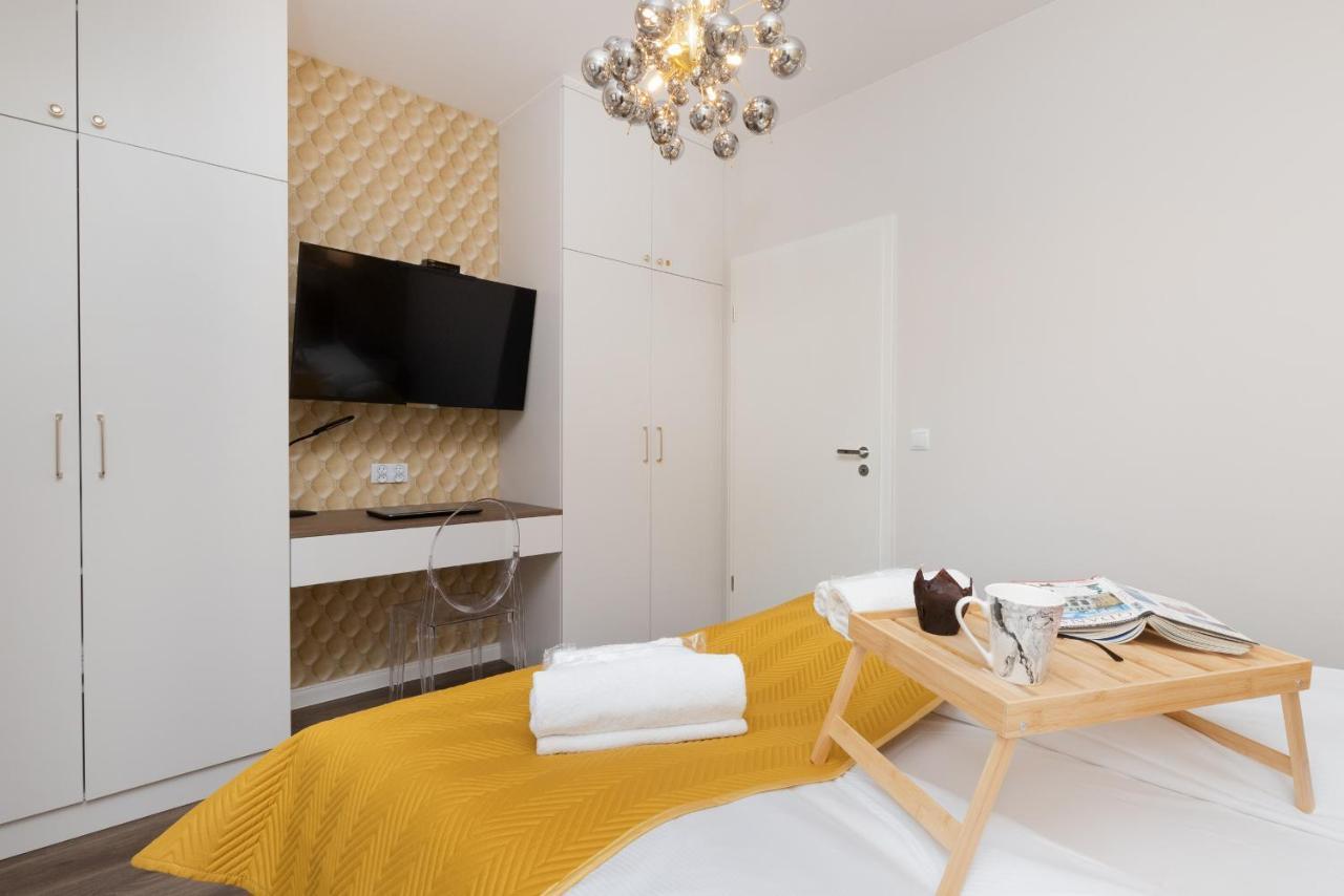 Stunning With Parking In Lower Town By Renters Prestige *