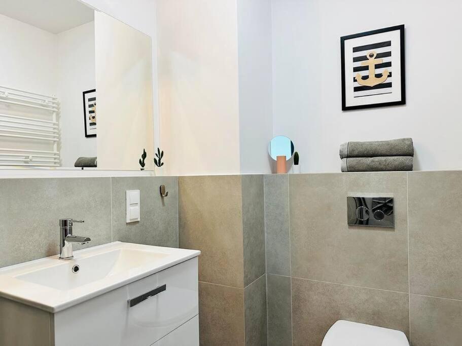 Studio Przy Parku Reagana Apartment *