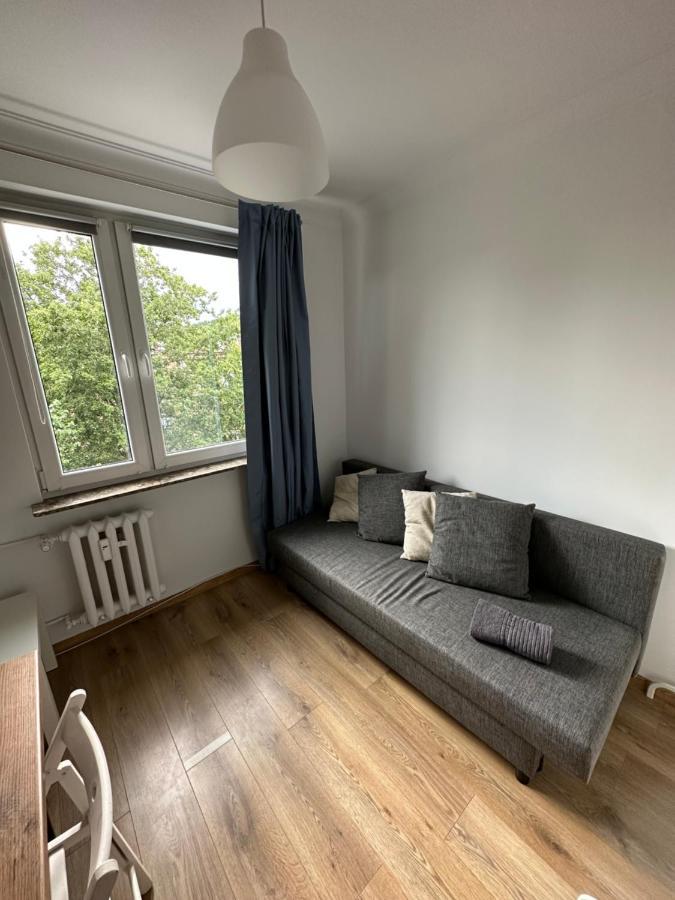 Guesthouset Rooms4less *