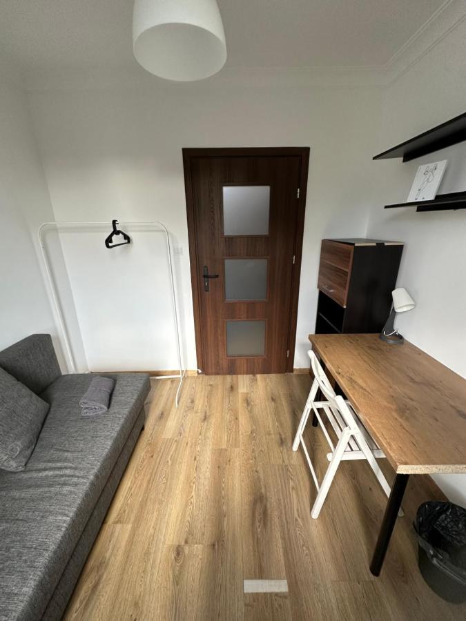 Guesthouset Rooms4less *