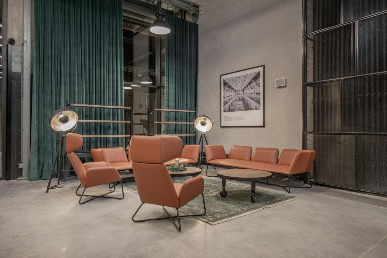 Montownia Lofts & Experience *