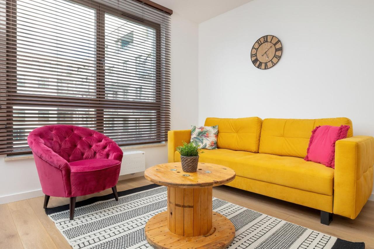Apartment Cheerful Lesmiana Garnizon Estate By Renters Danzig