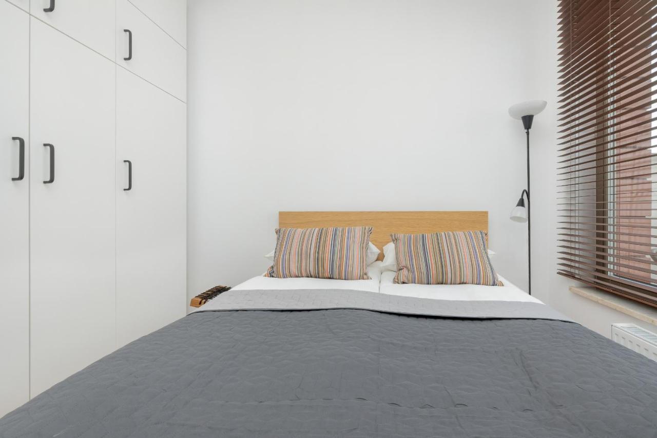 Apartment Cheerful Lesmiana Garnizon Estate By Renters Danzig