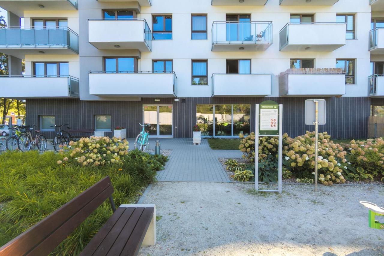 Modern With Balcony By Renters *