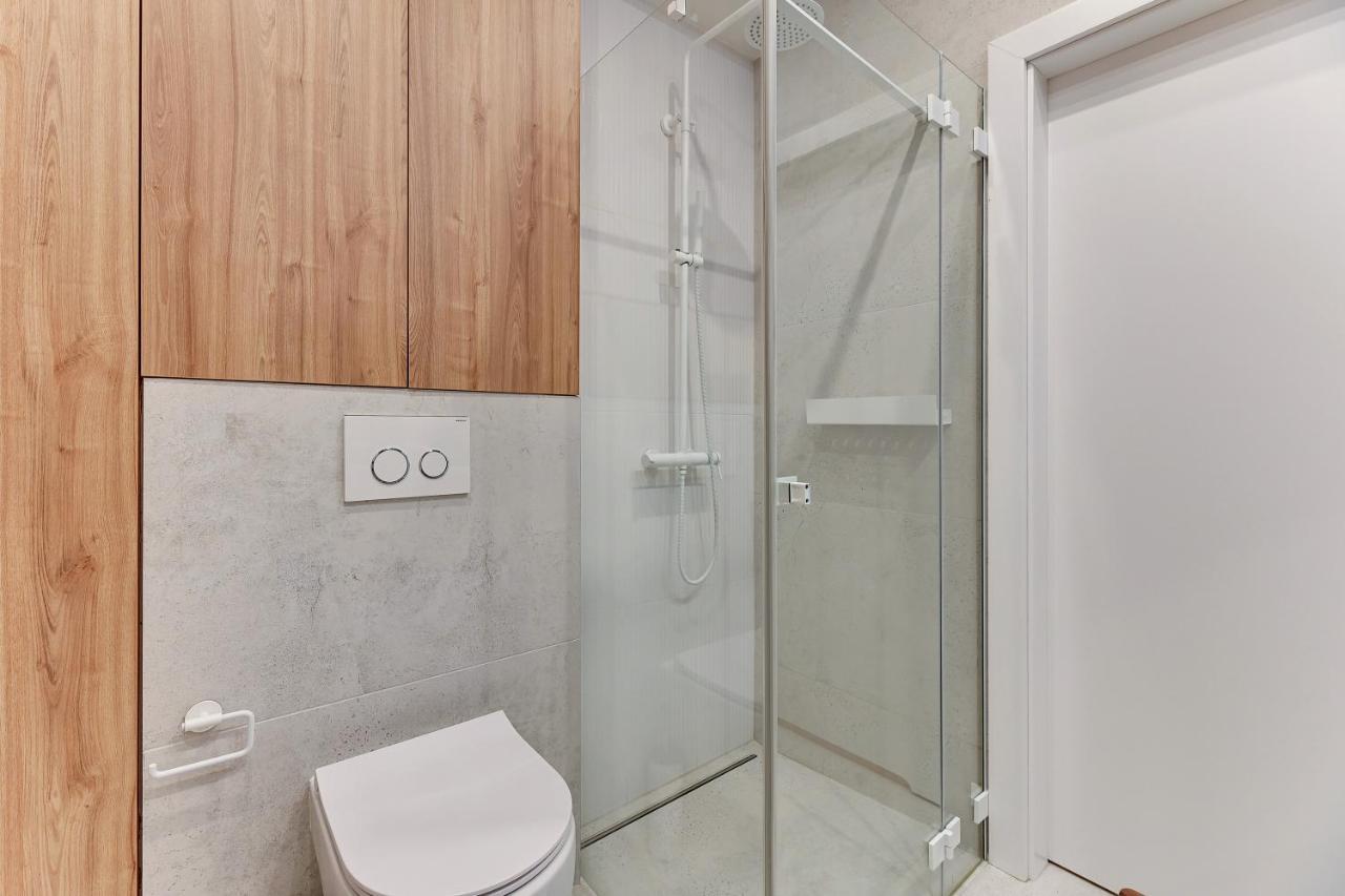 Apartment Przy Plazy Neptun Park By Downtown