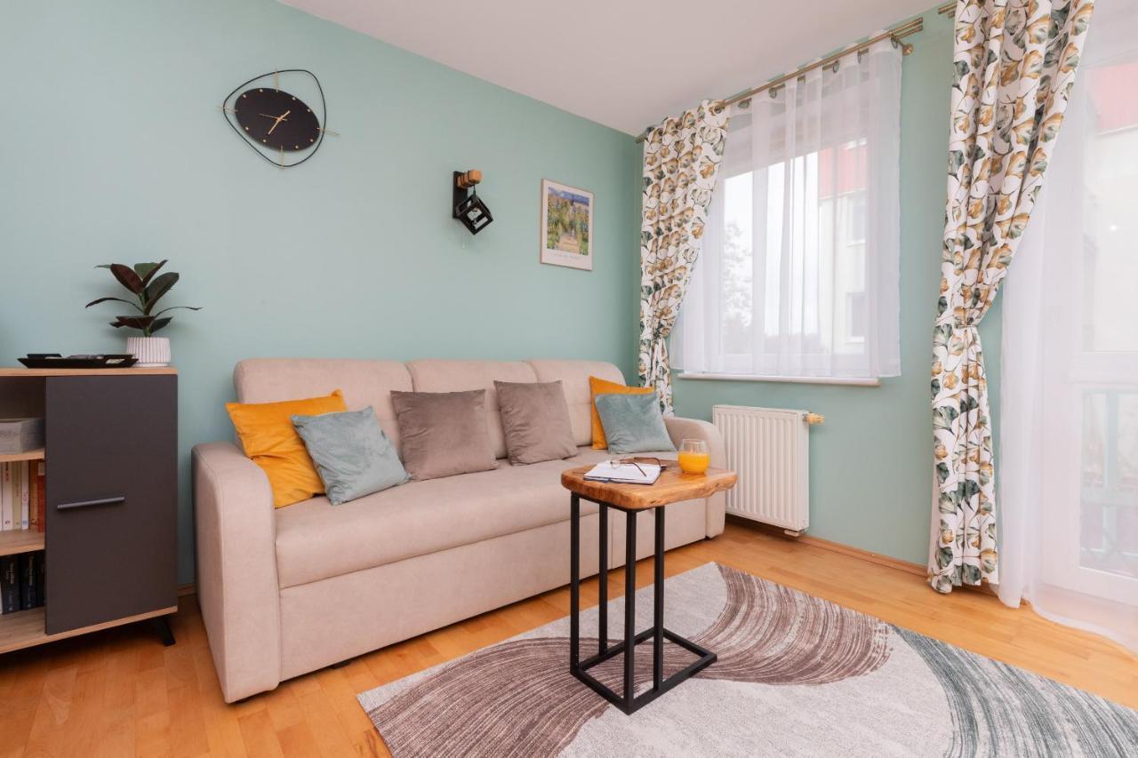 Subtle And Cosy With Furnished Balcony In By Renters Apartment