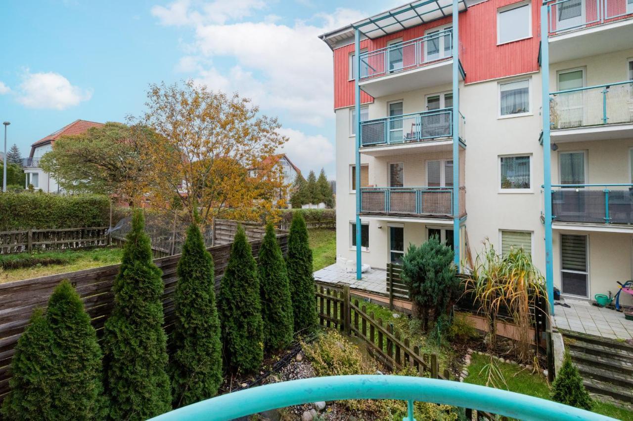 Subtle And Cosy With Furnished Balcony In By Renters