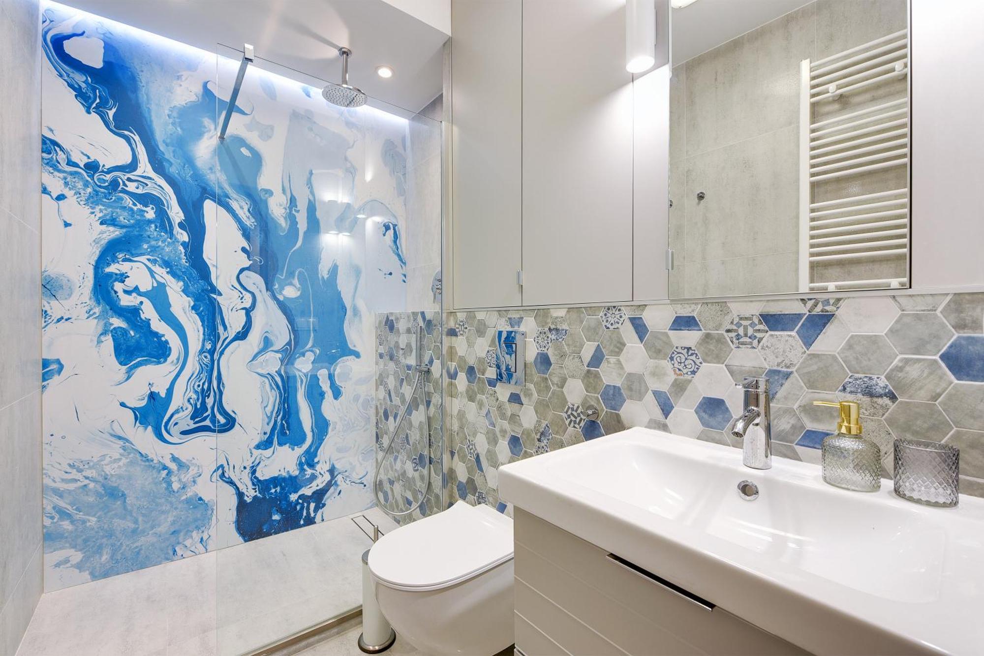 Căn hộ Center - Riverside By Apartmore