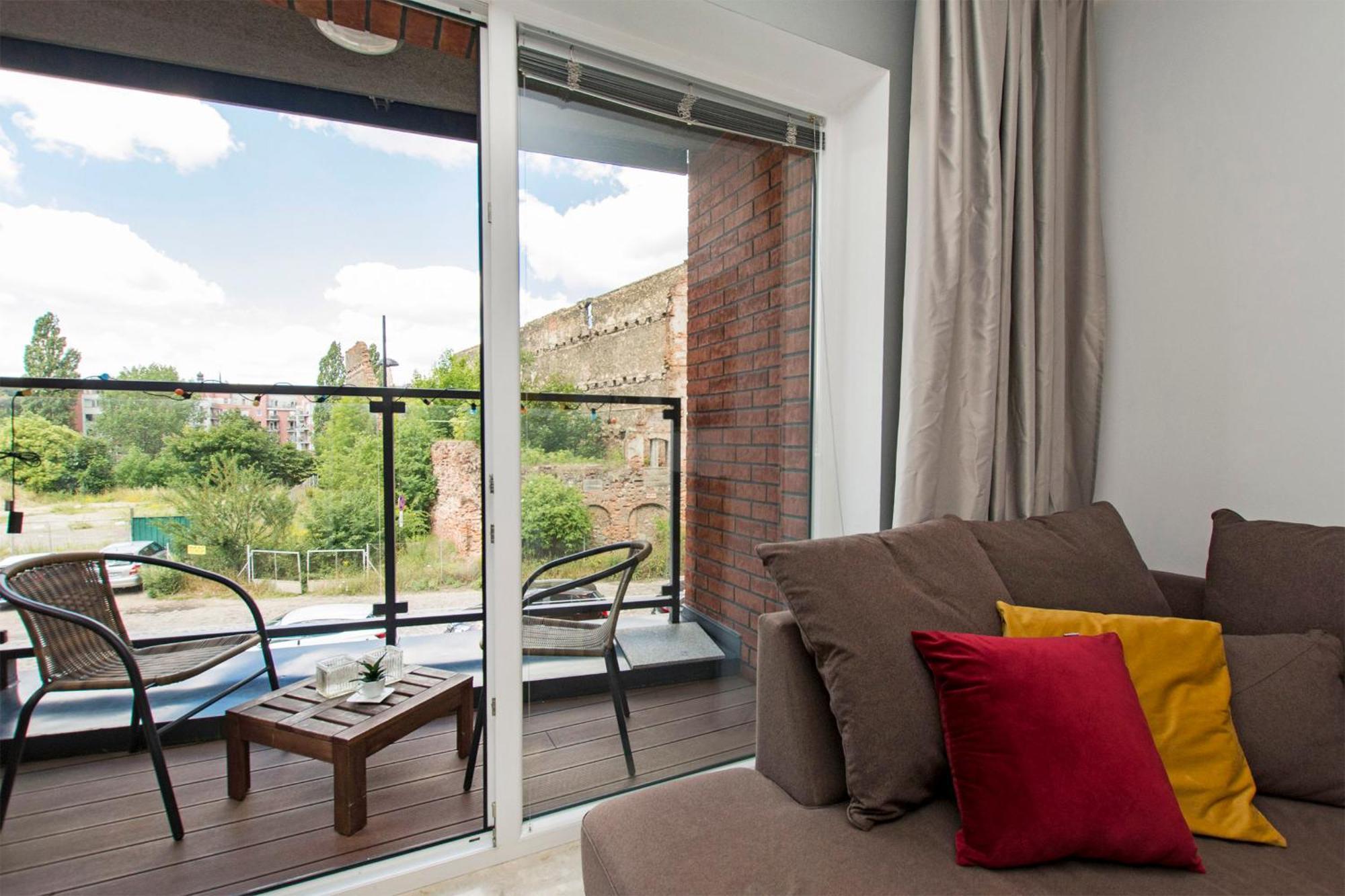 Center - Granary Island By Apartmore