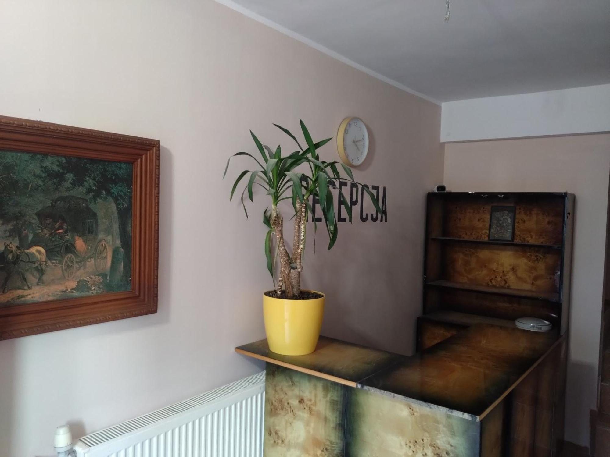 Tanie Pokoj Nr 2 1-3 Osobowy Z Lazienka Na Korytarzu Apartment