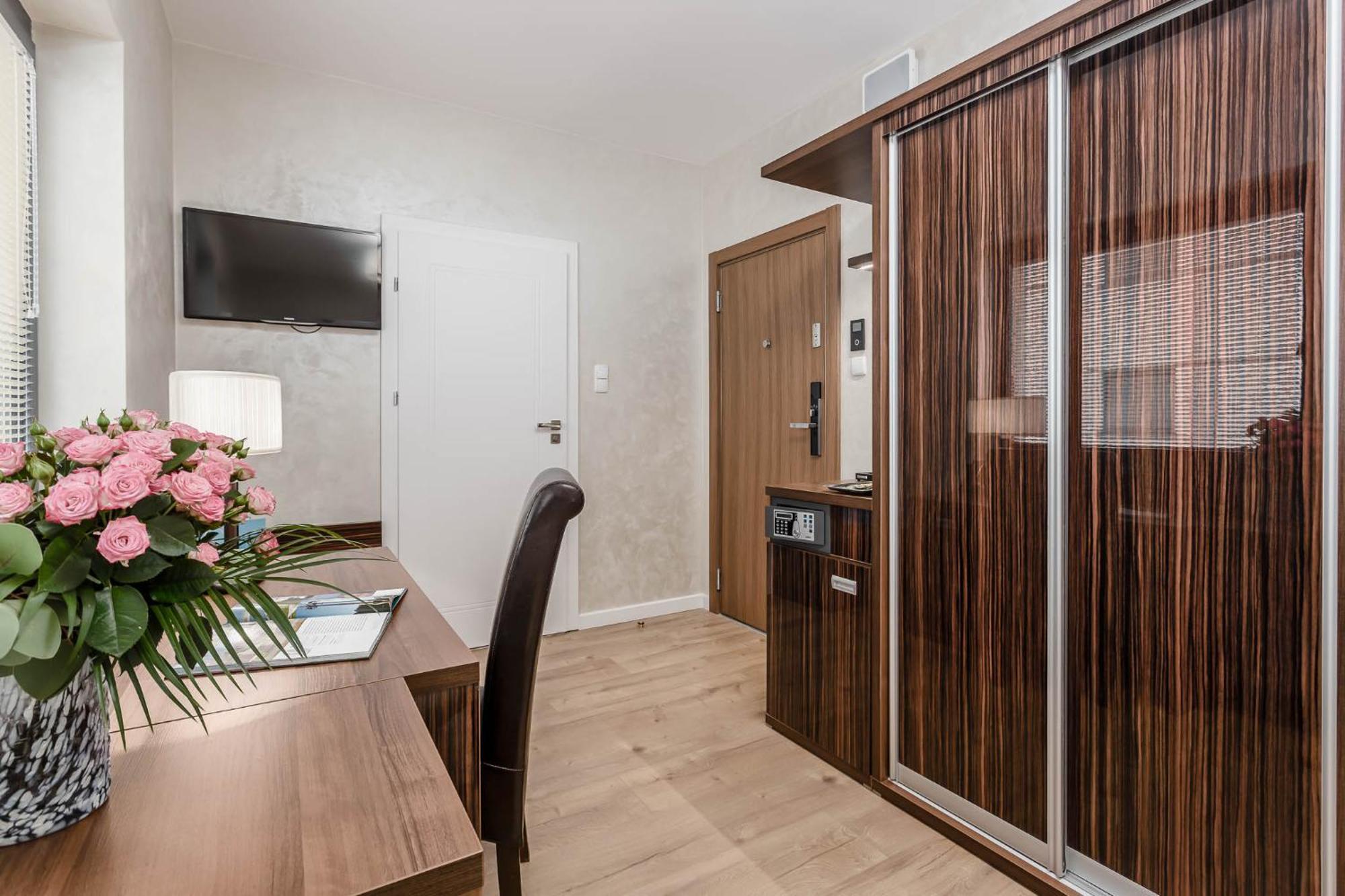 Lägenhetshotell Deo Plaza Premium By Rent Like Gdańsk