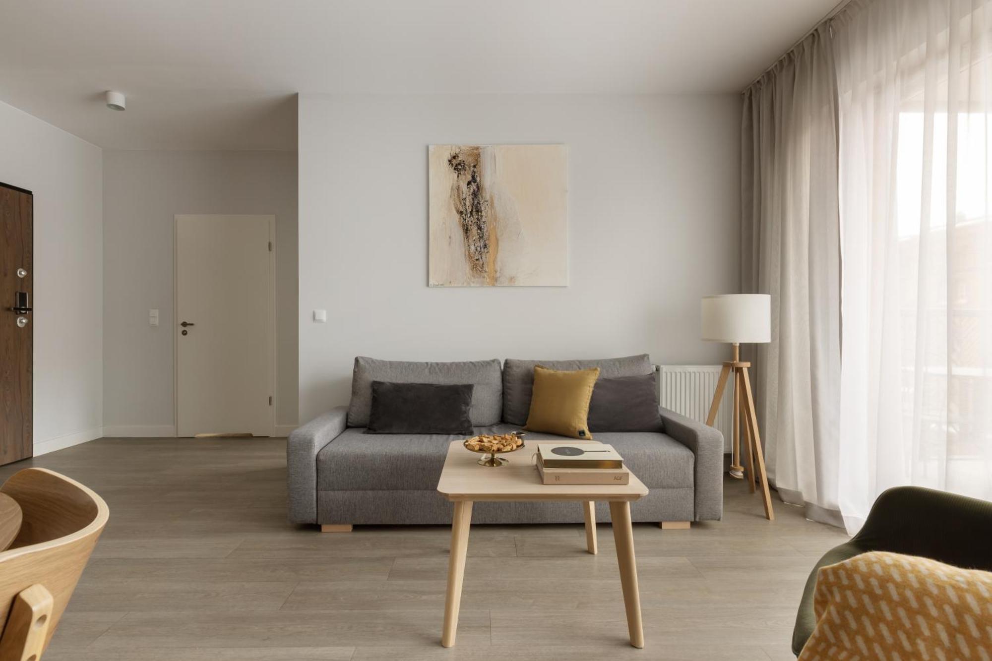 Scala By Moderna Profit- Lakowa 60c * Gdansk