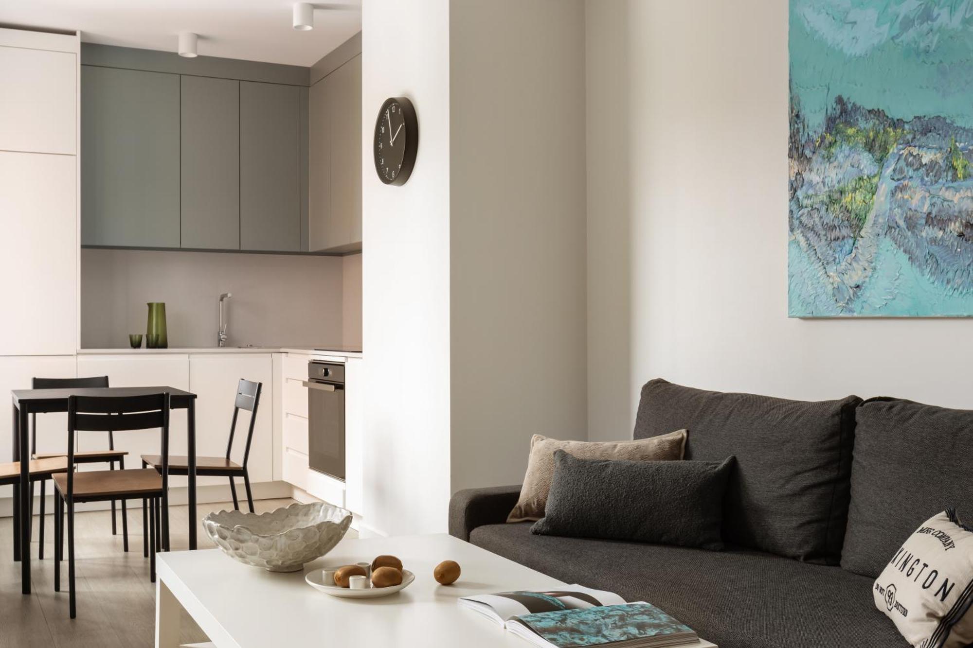 Scala By Moderna Profit- Lakowa 60c Apartment *