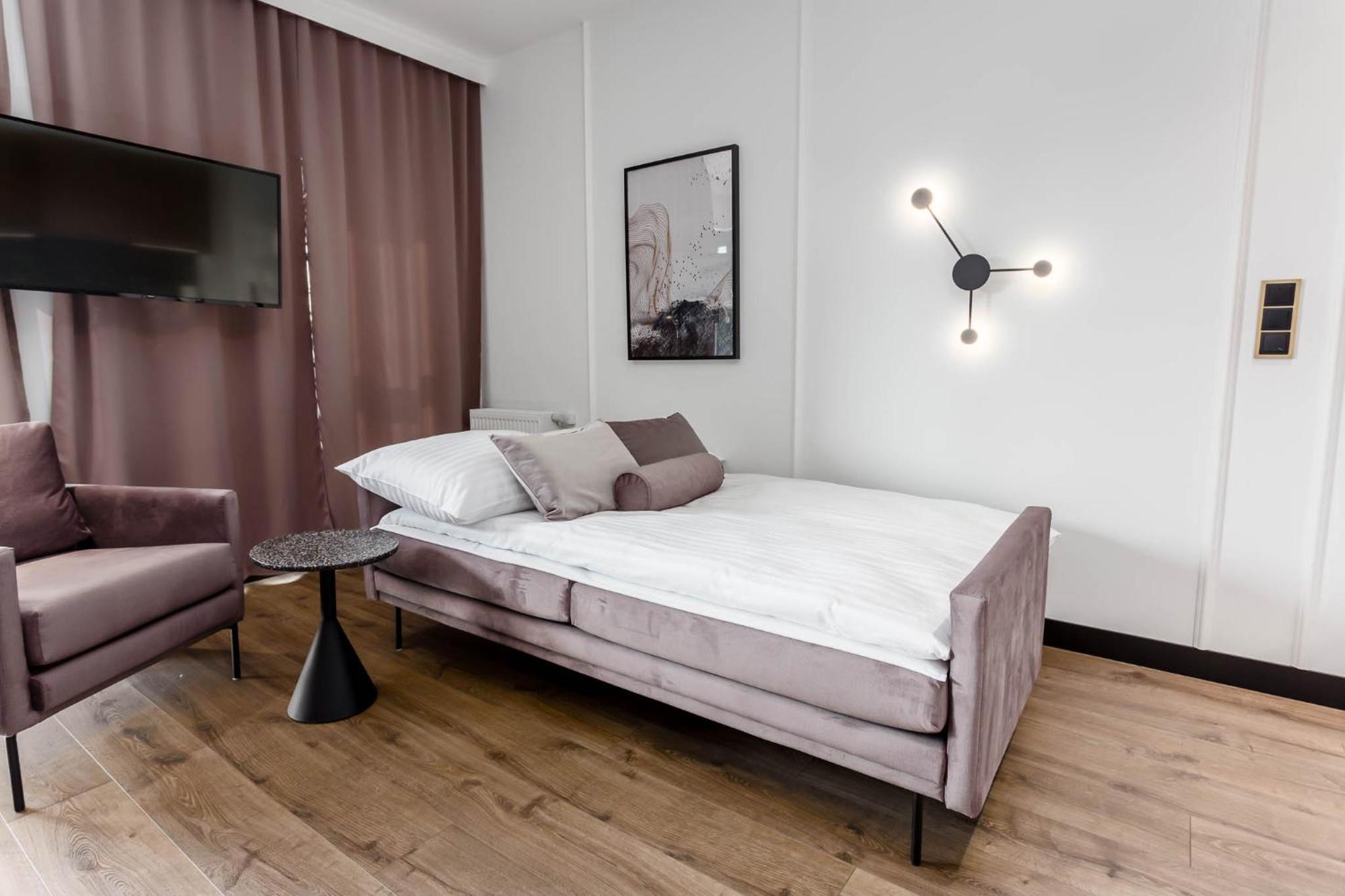 Deo Plaza By Rent Like - Old Town Aparthotel