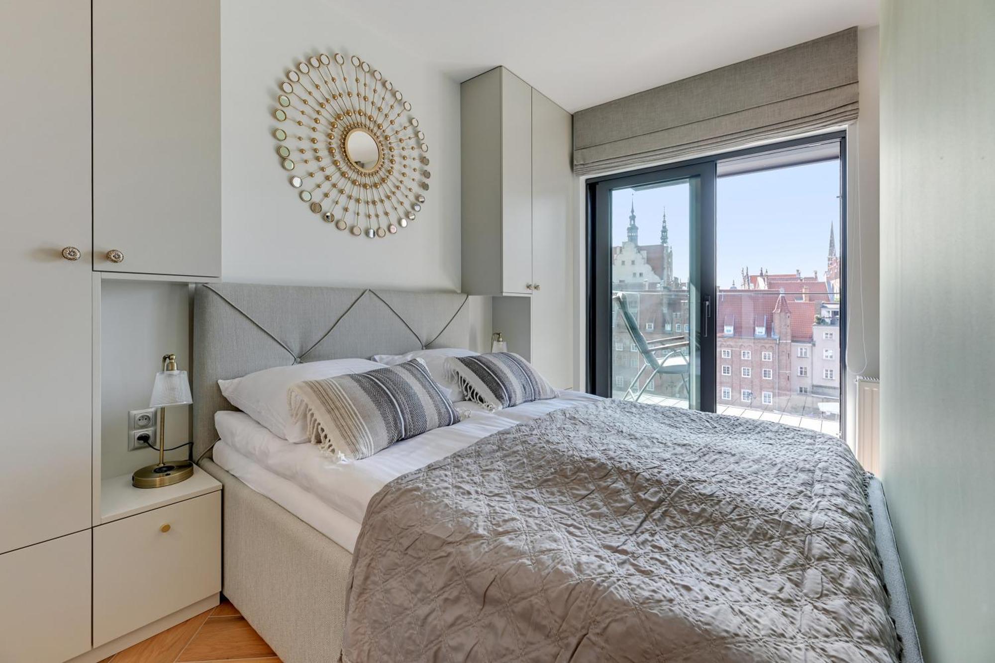 Rent Like - Deo Plaza *