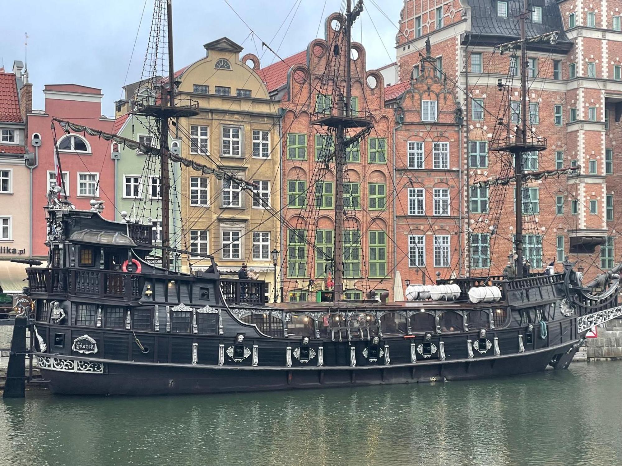 Lägenhet Szafarnia Waterlane By Jacek Budek Gdańsk