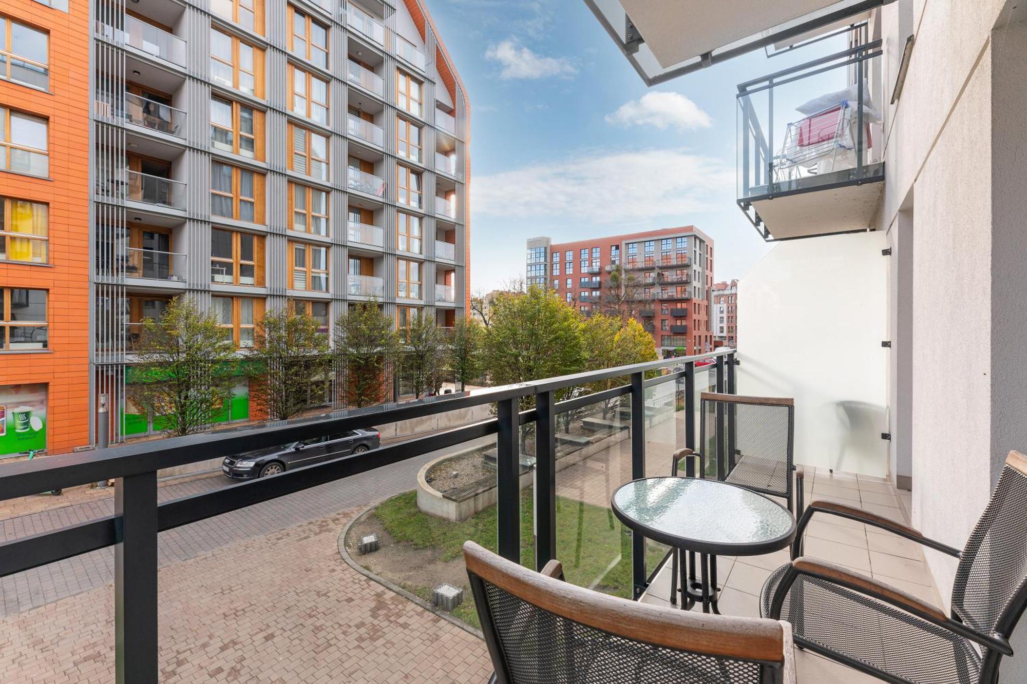 Aura Iii & Free Parking By Downtown Apartment *