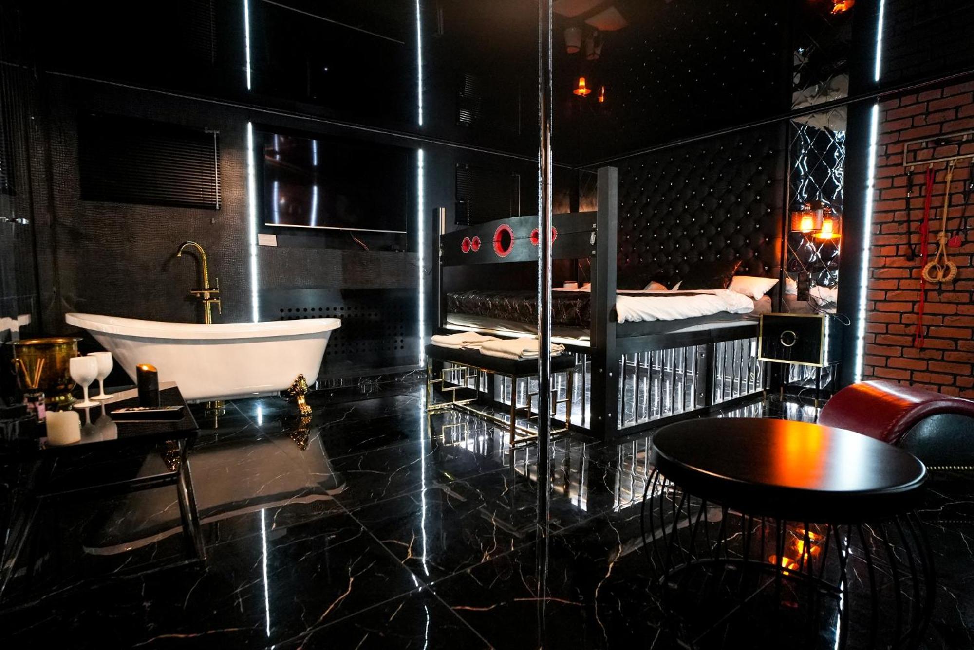 Grey Secret Champagne *