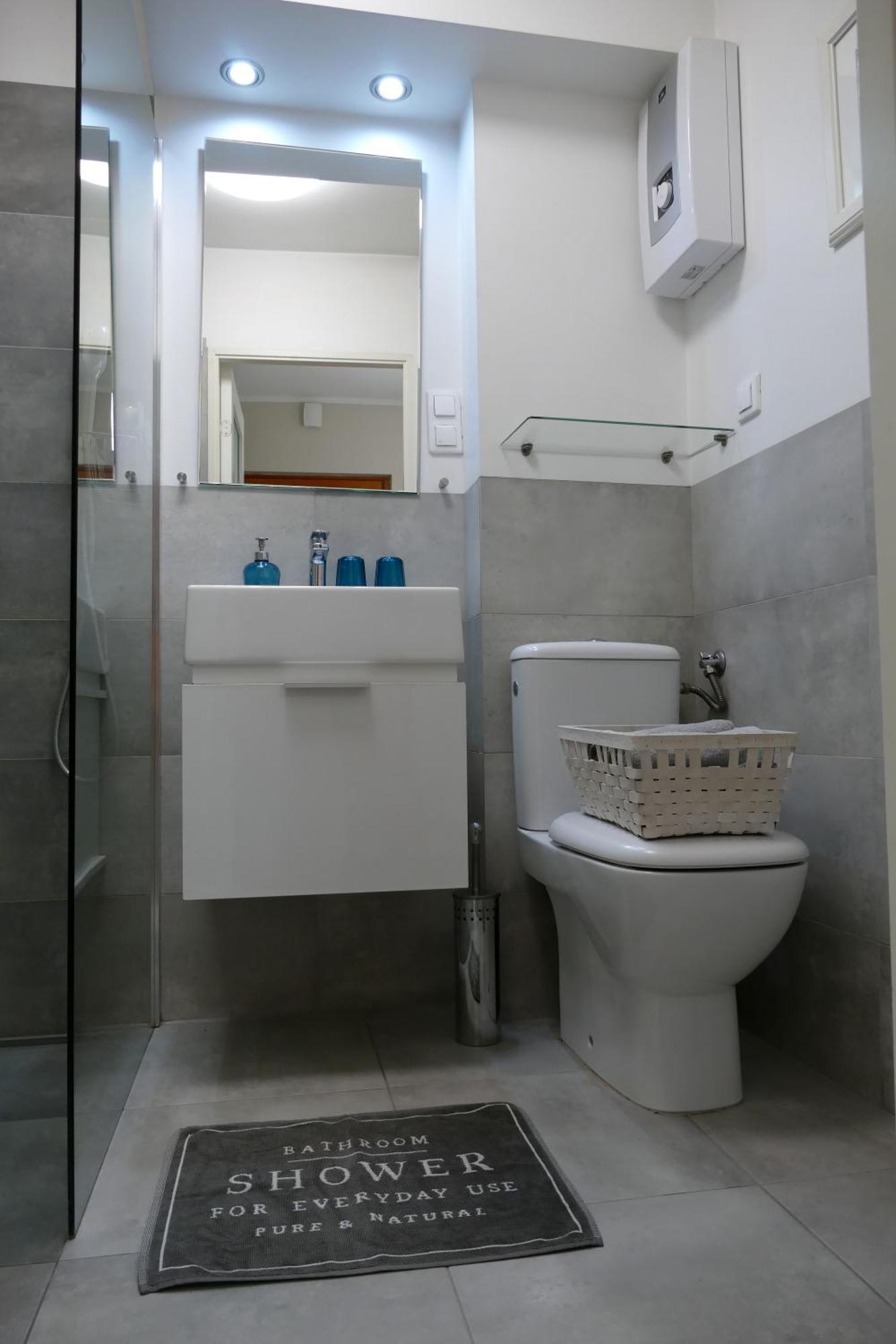 Apartment Feel At *