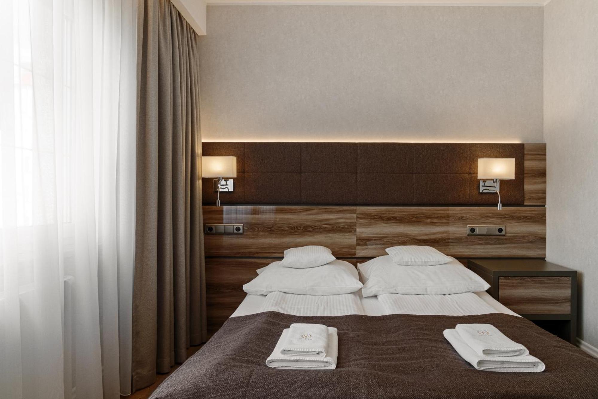 Eva Hotel