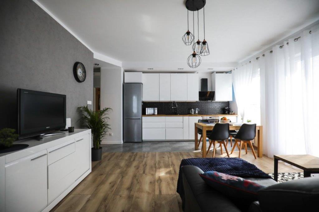 Apartment Glow Apartments, Baltica Towers *