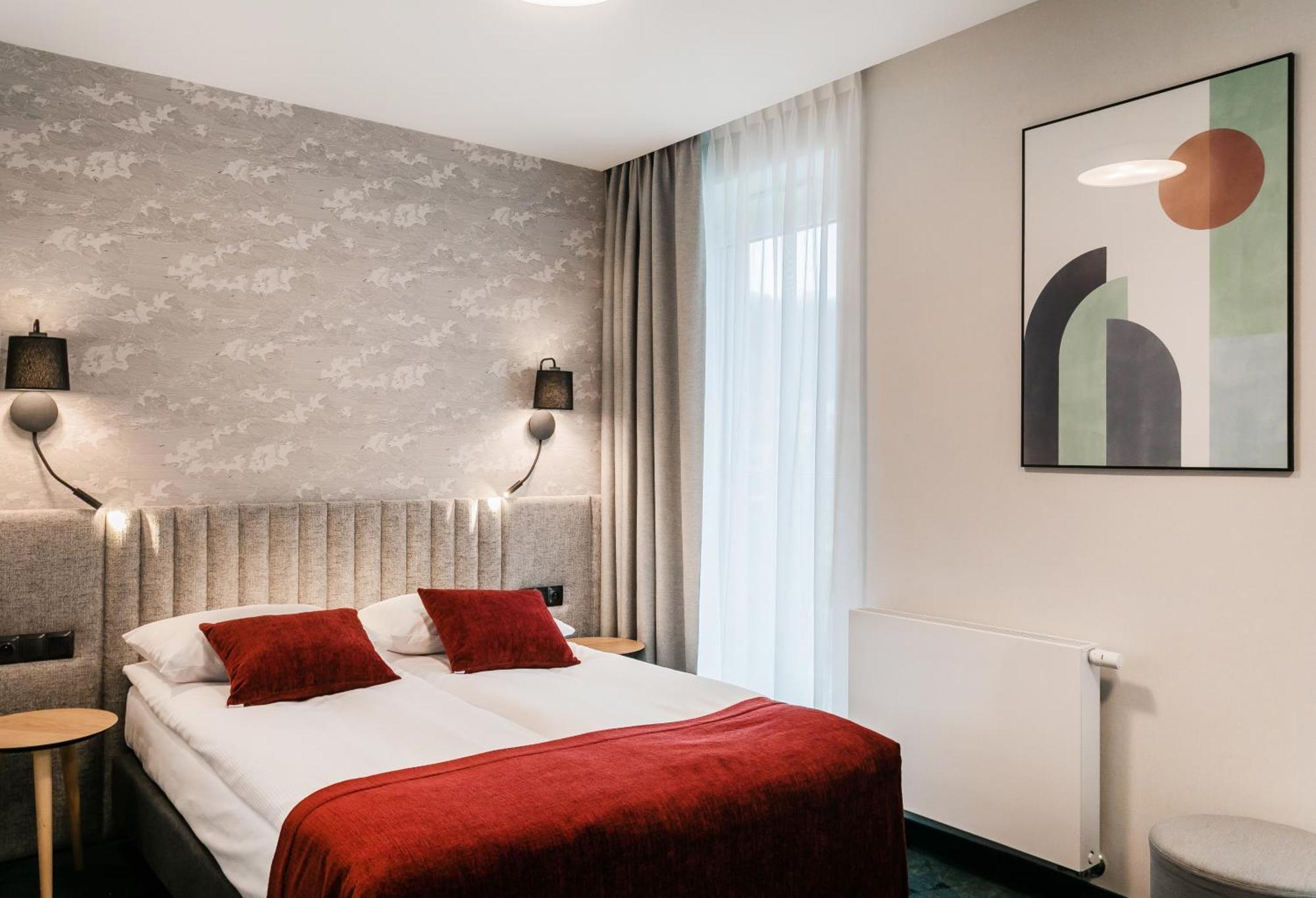 Vesper House Hotel 2*
