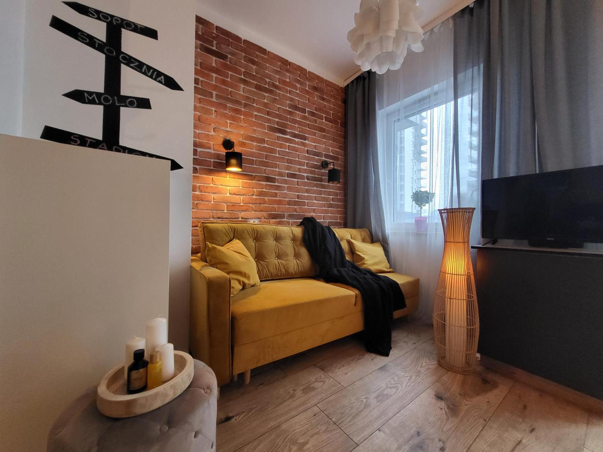 Albatros Black Apartment