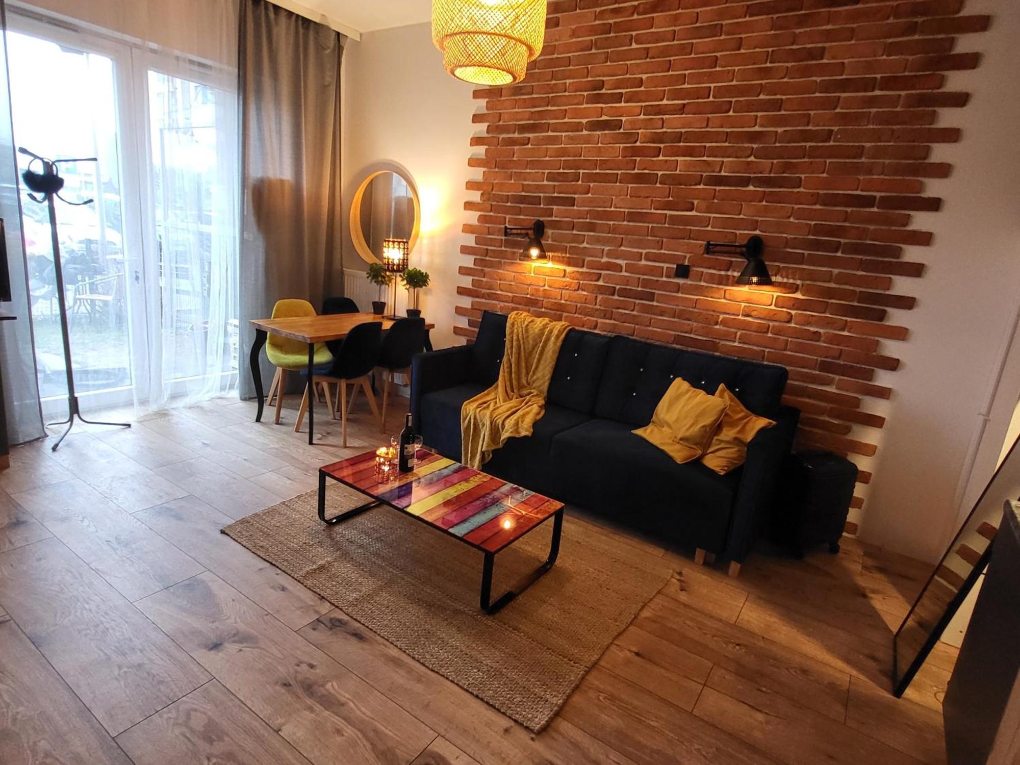 Albatros Black Apartment *