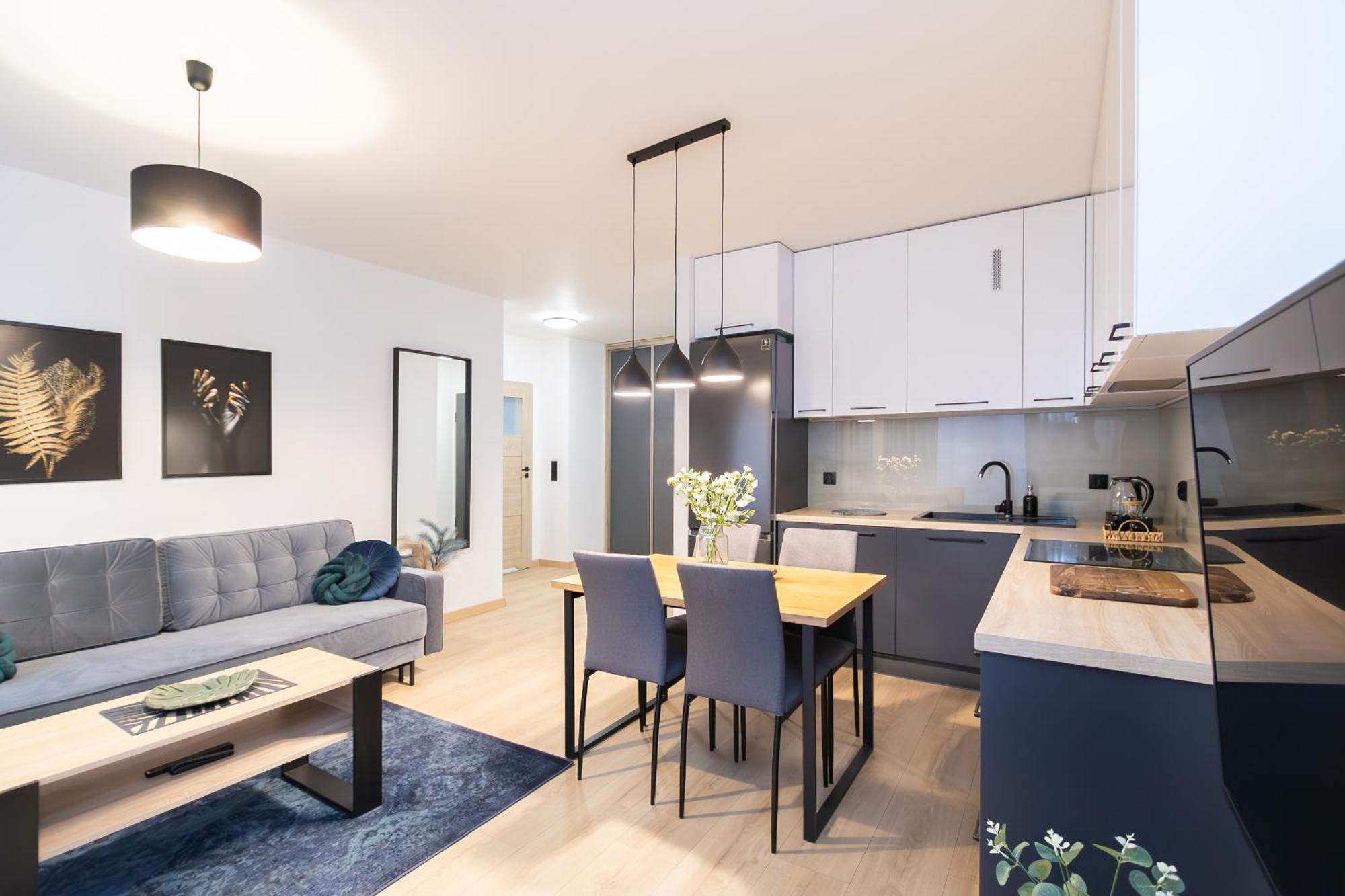Glow Apartments, Luna Srodmiescie