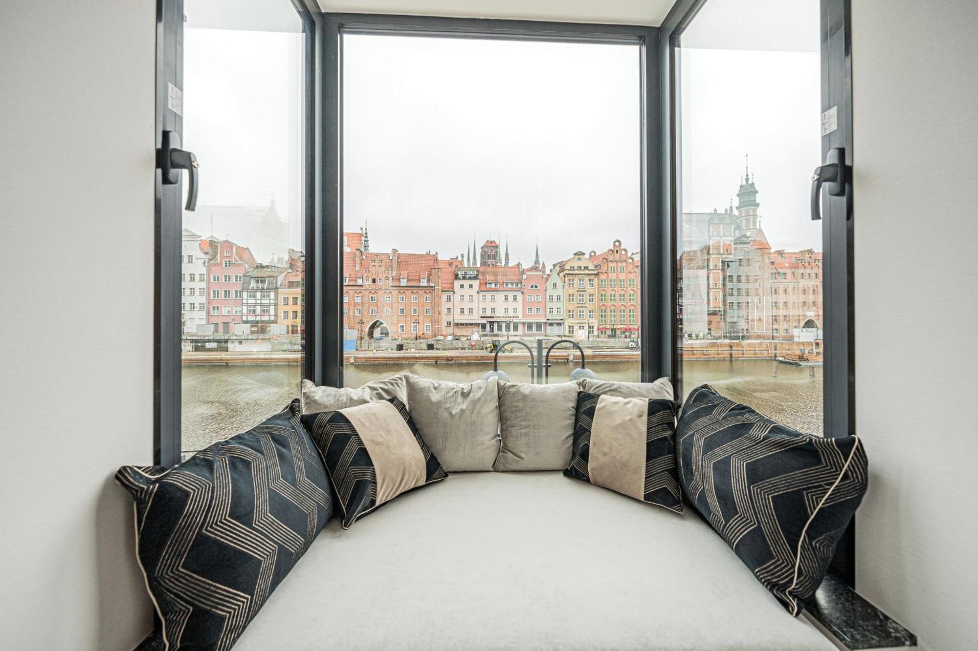 Huoneistohotelli Rent Like - Apartament Deo Plaza - Old Town Gdańsk