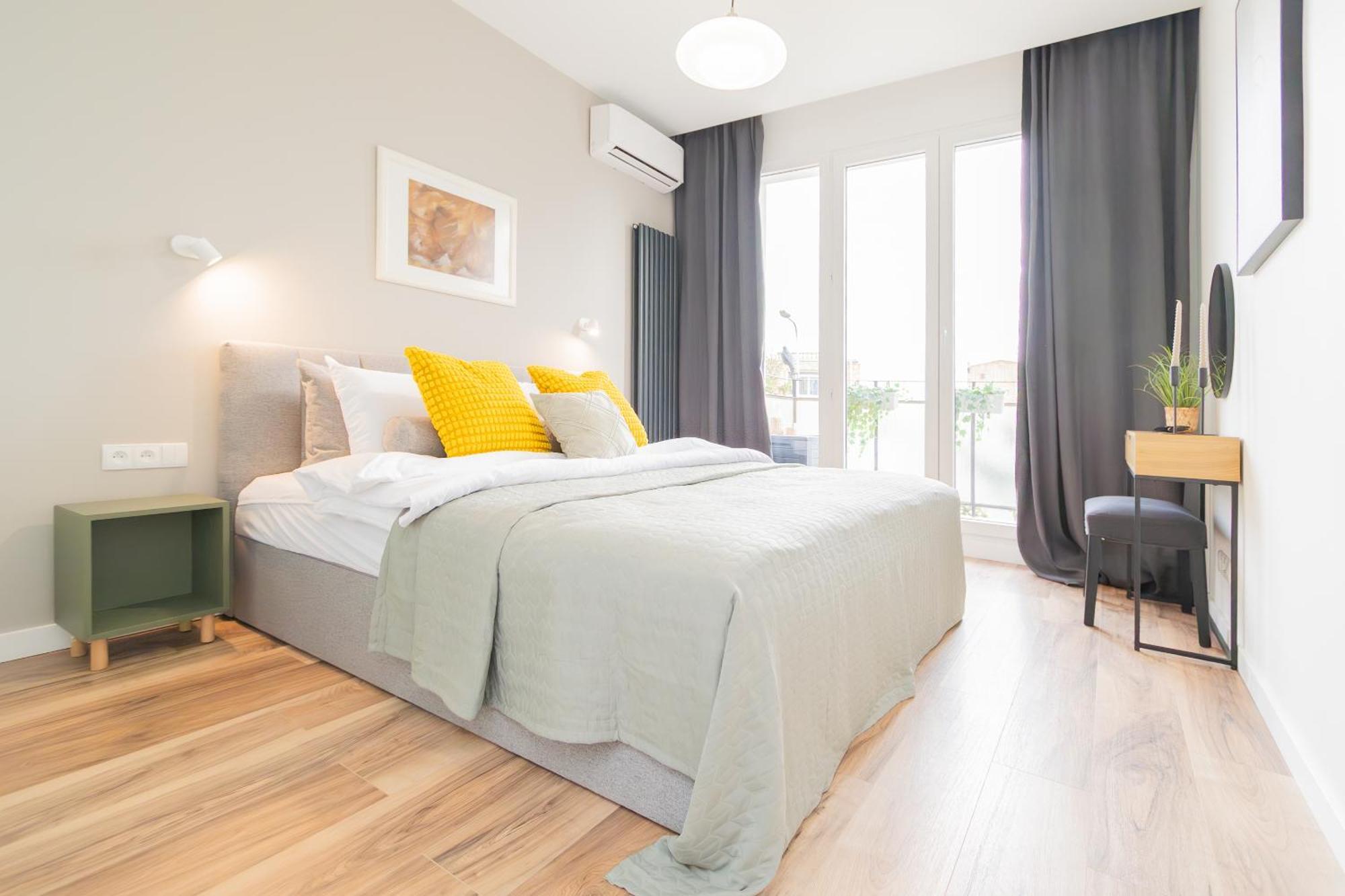 Glow Apartments, Poczty Polskiej Glowny *