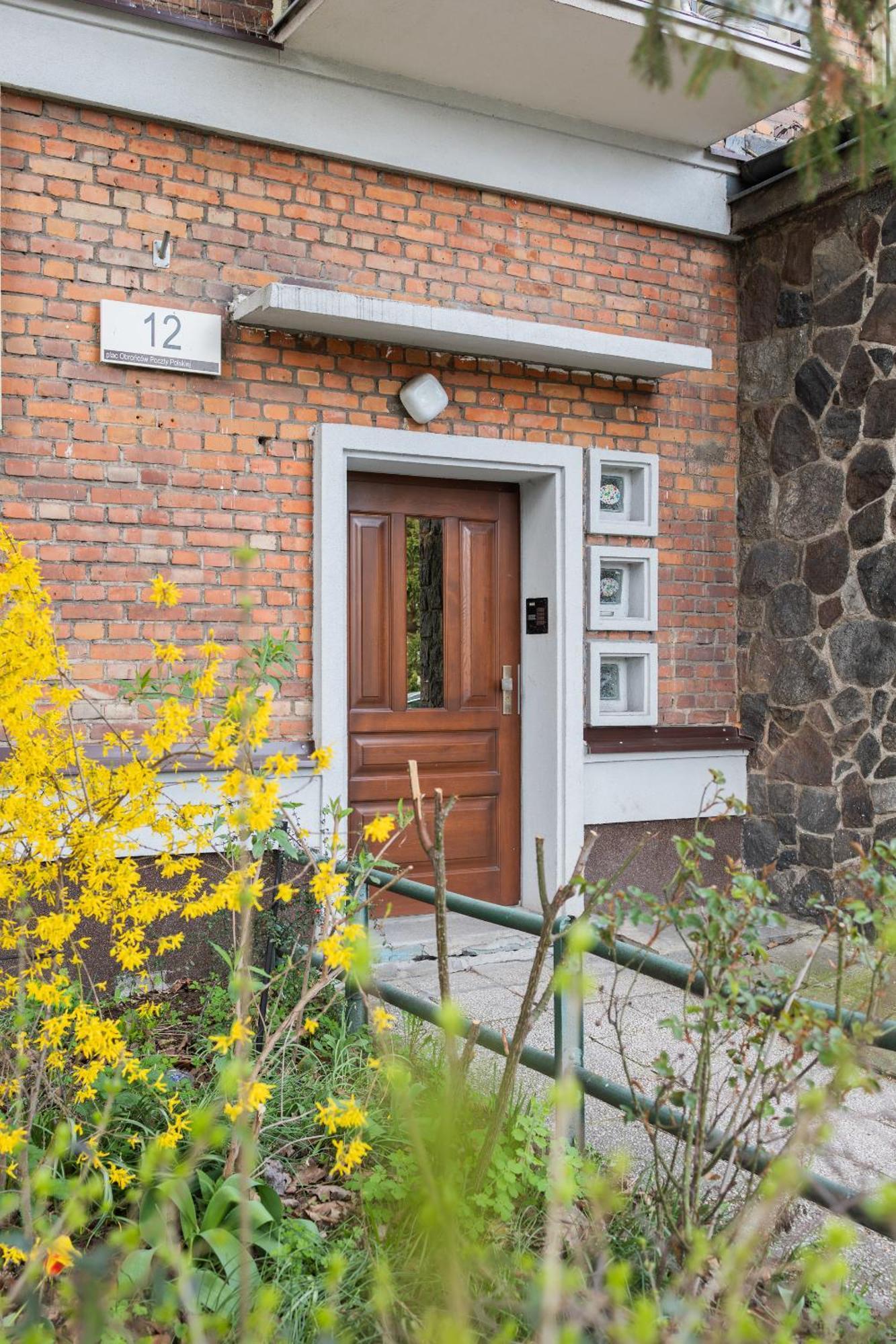 Glow Apartments, Poczty Polskiej Glowny *