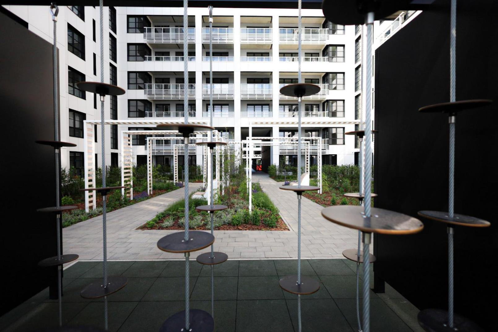 Căn hộ Glow Apartments, Stocznia Cesarska & Montownia