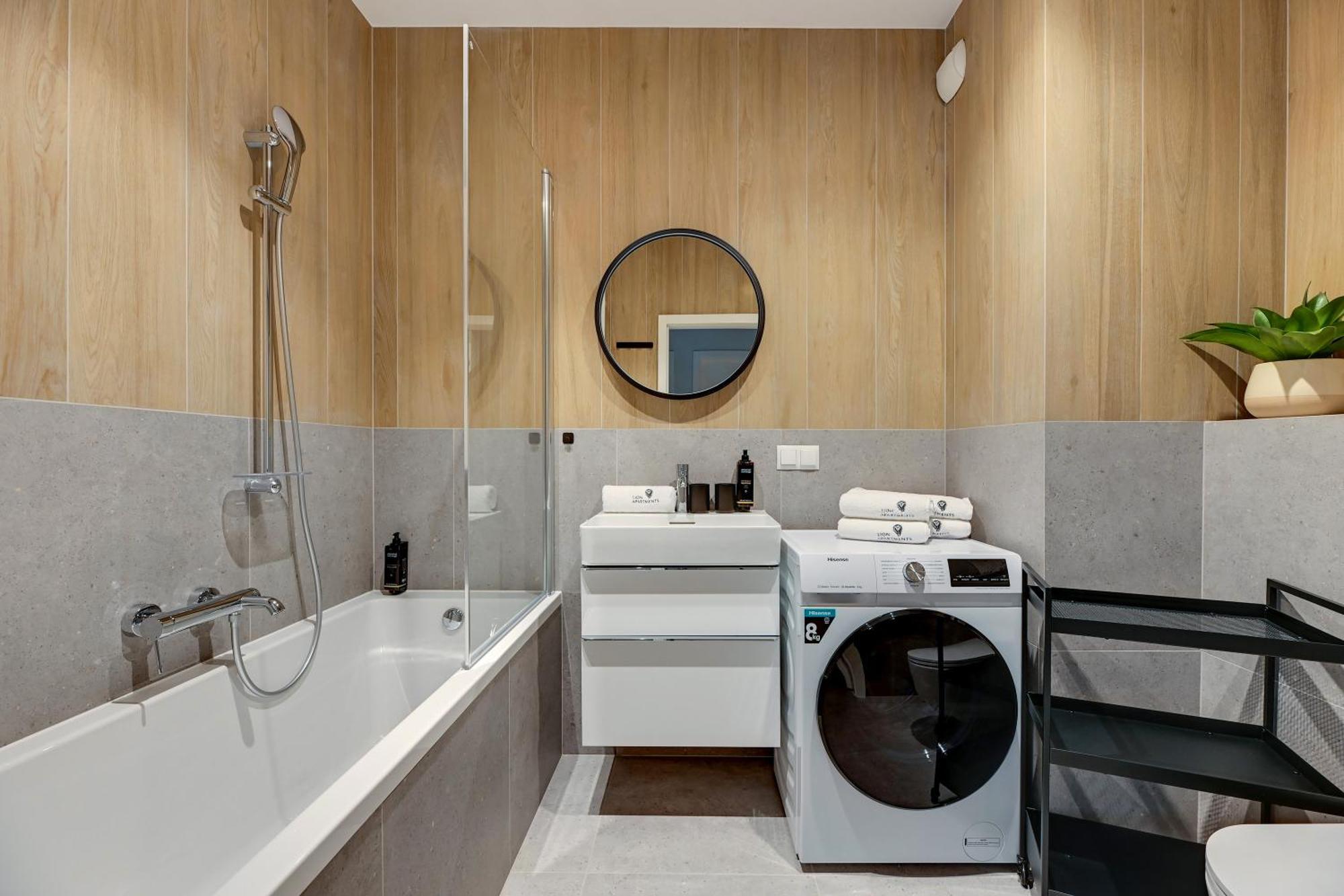 Scala 60e Center Premium With Parking By Lion Apartment