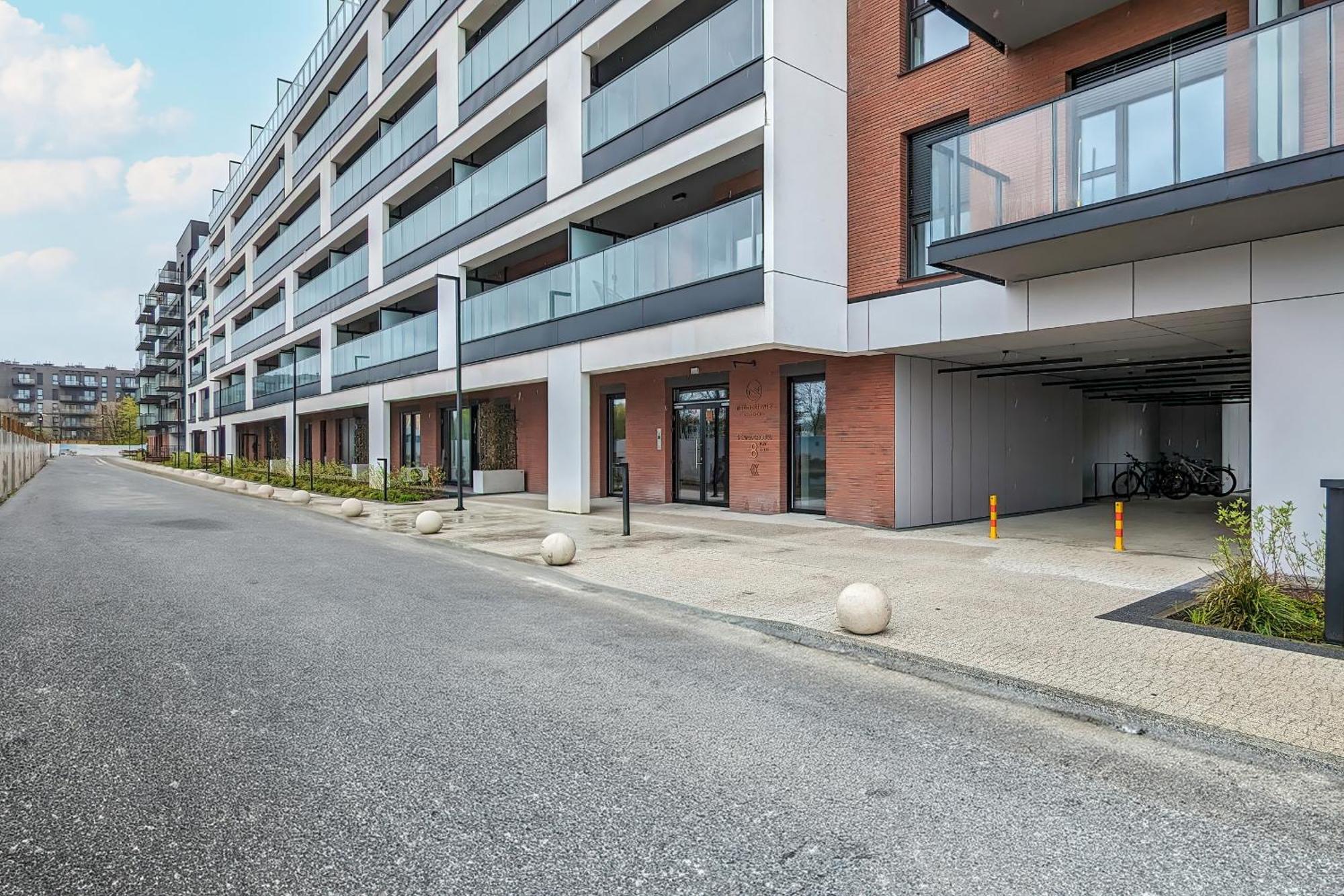 Apartment Elegant In With Sauna, Gym And Parking By Renters *