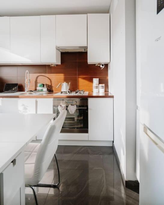 Apartment Apartament Z Widokiem Na Morze, 3 Min Ergo Arena