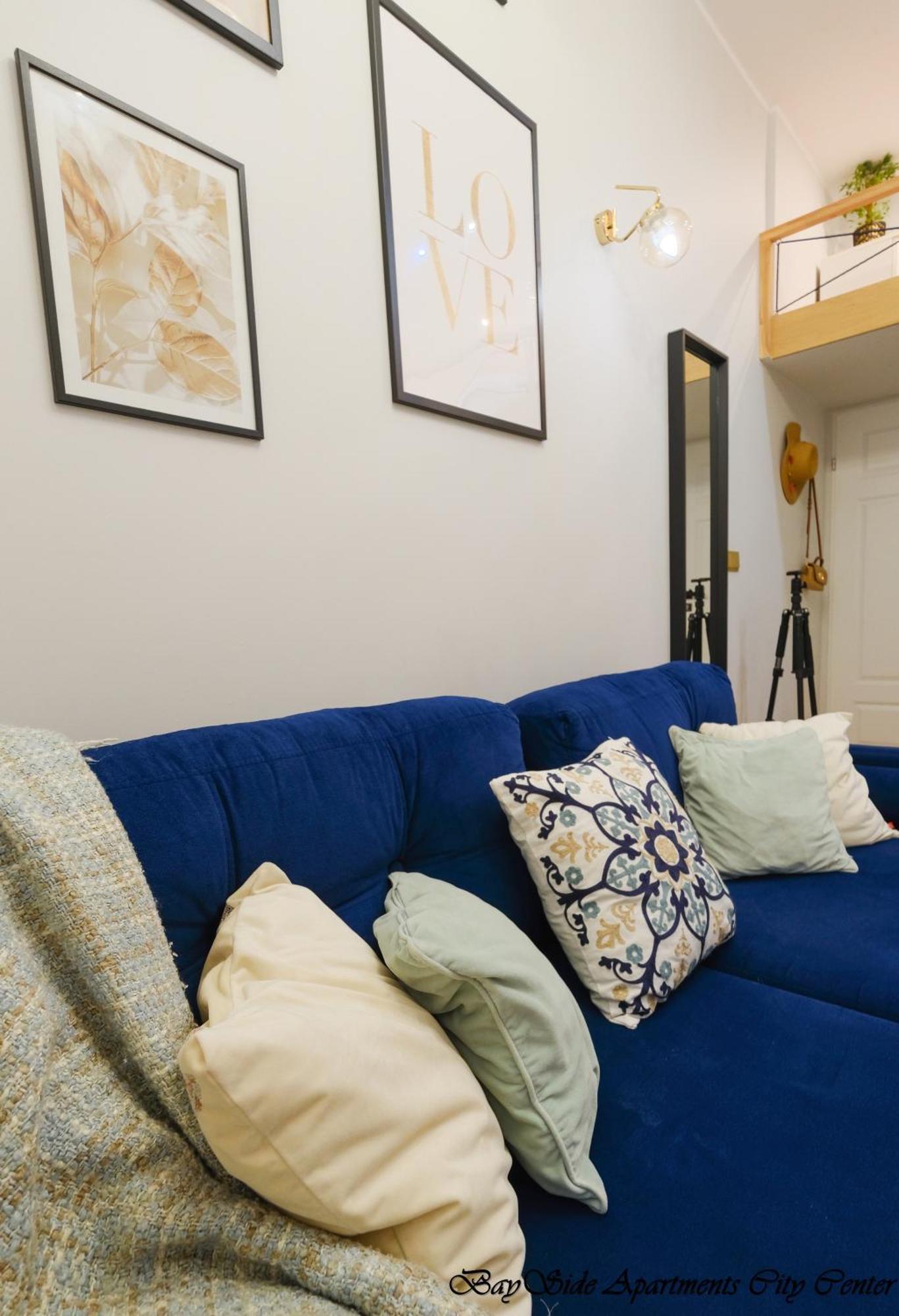 Bayside Center Apartment