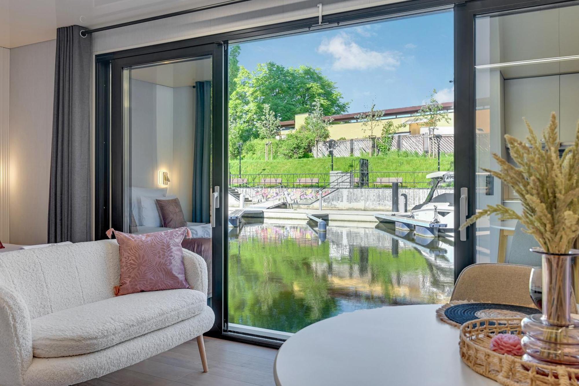 Na Wodzie - La Mare Motlava Houseboats With Sauna By Downtown Huoneisto