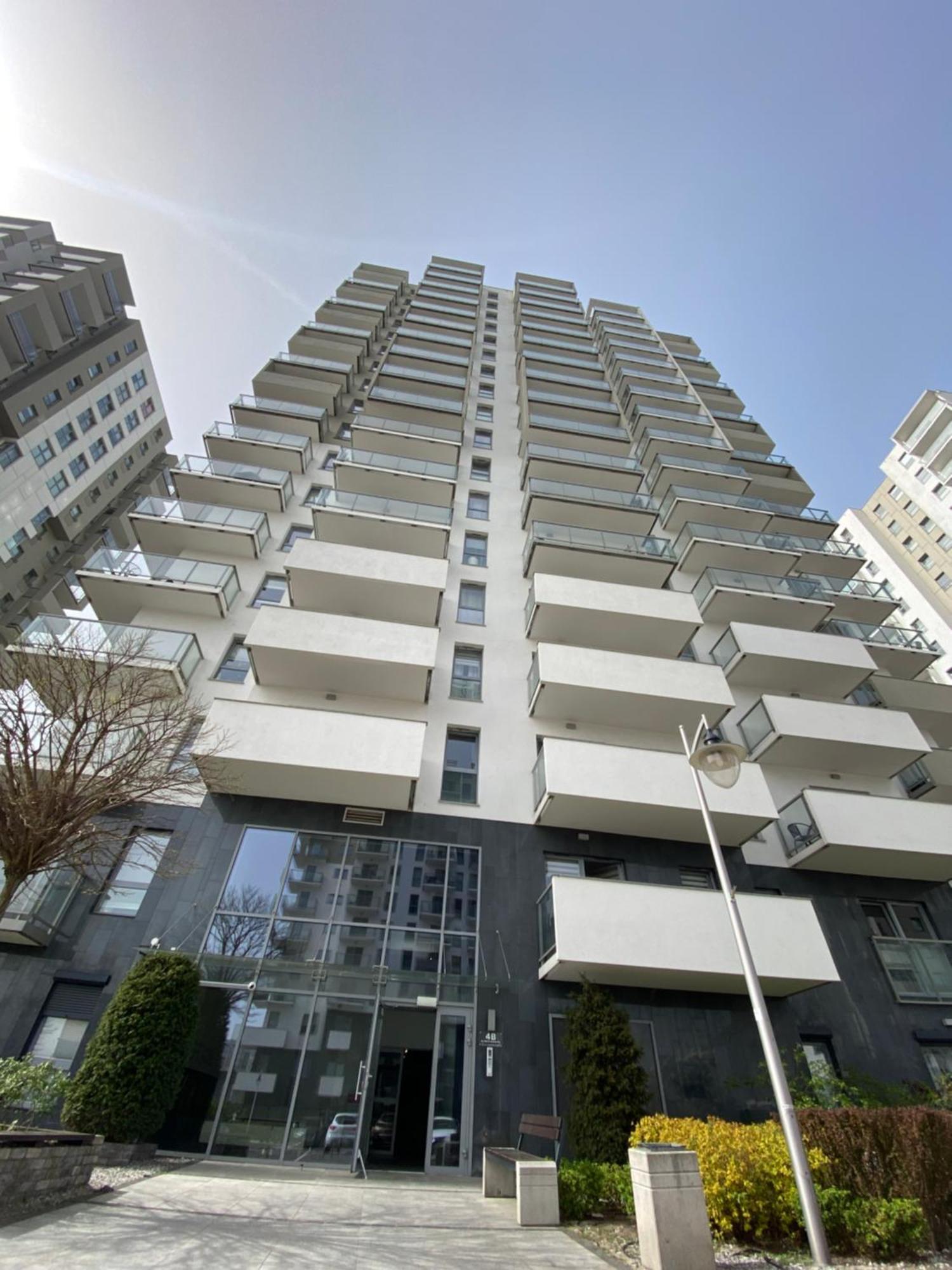Caroline Q4apartments Căn hộ *