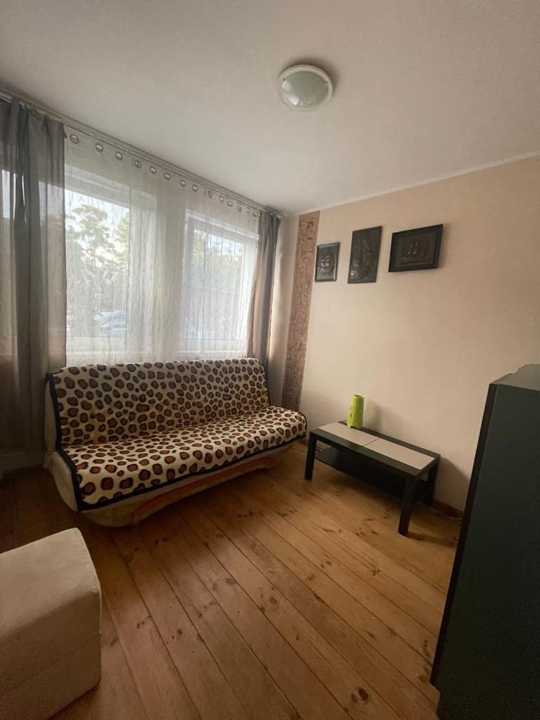Nhà khách *dana Goscinne