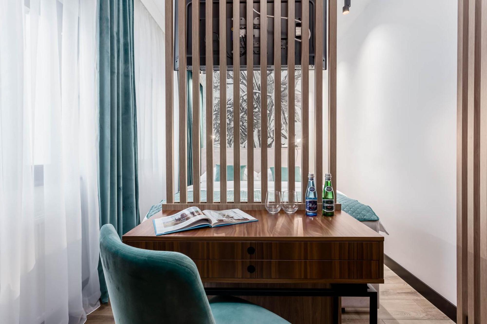Deo Plaza By Rent Like - Old Town Aparthotel *