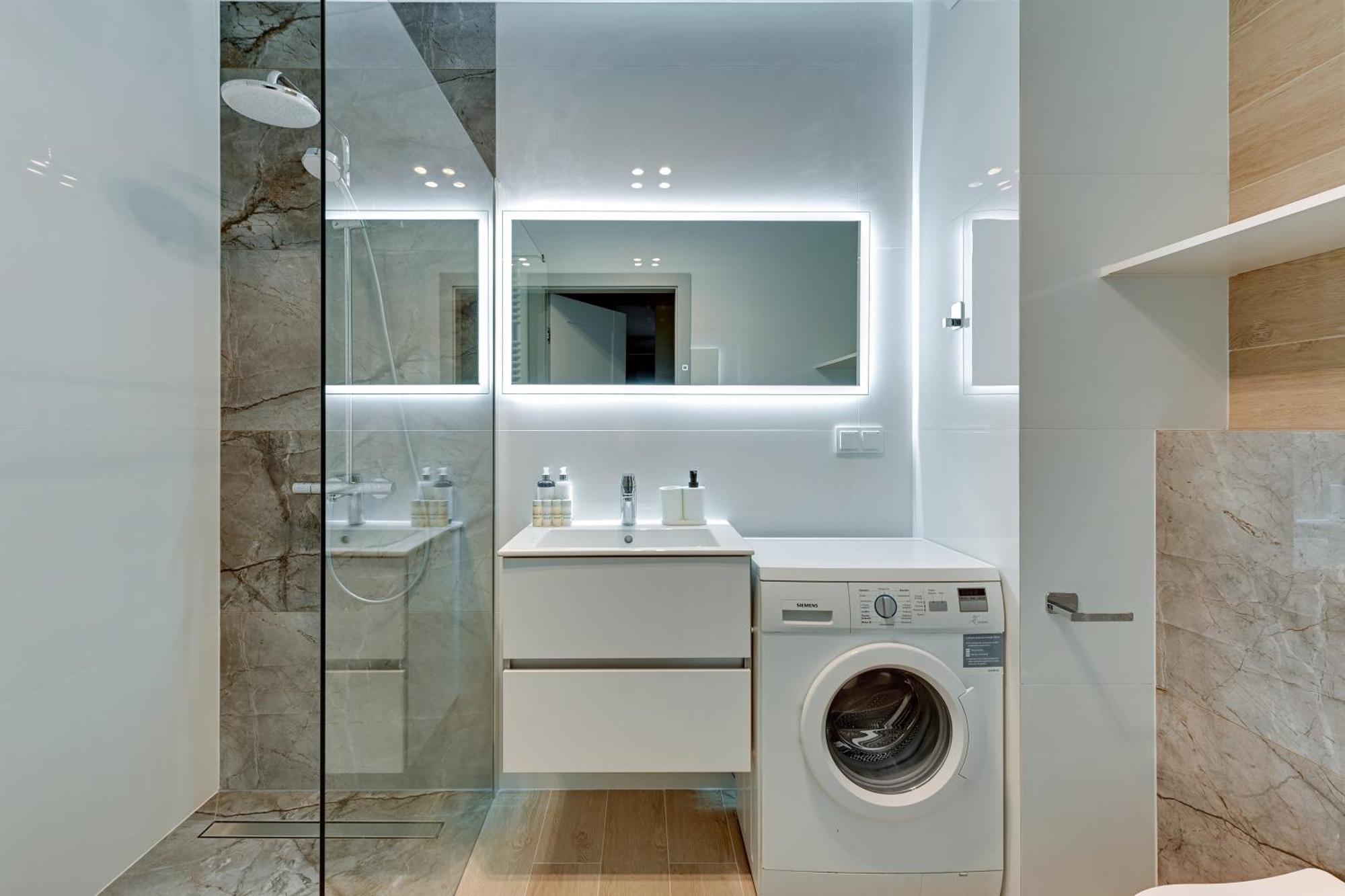 Aura 40 Center By Downtown Apartment *