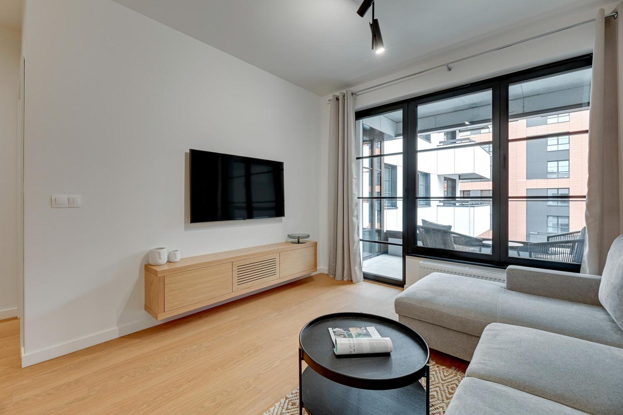 Apartment Doki Living - Foodhall & Parking By Downtown Gdansk